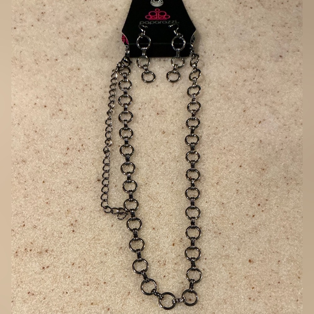 Paparazzi Silver Chain Necklace Set